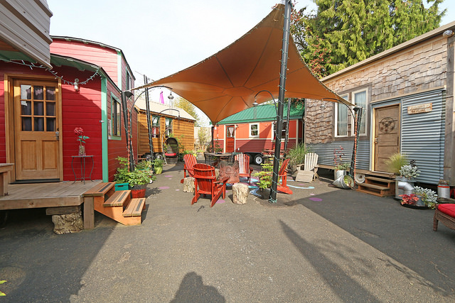 caravan_tiny_house_hotel